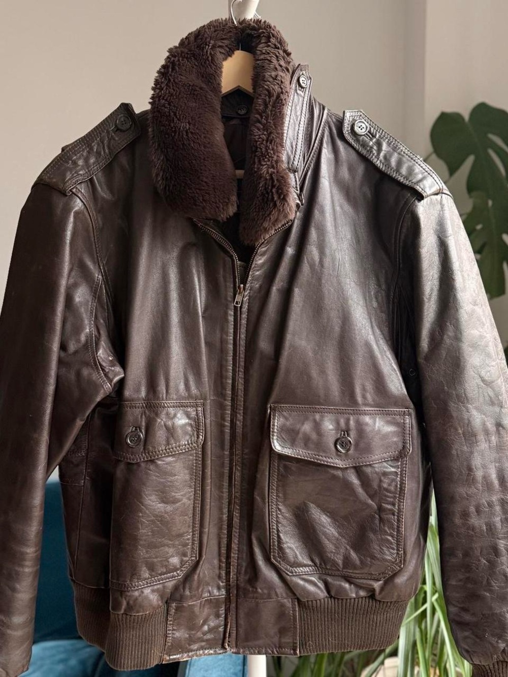 VINTAGE Peter England Brown Leather Bomber Jacket with Sherpa Collar size 44 XL